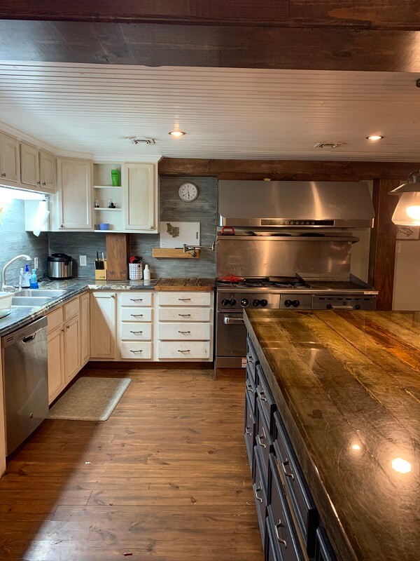 Lodging with Down The Bayou Charters House Rental Grand Isle, LA